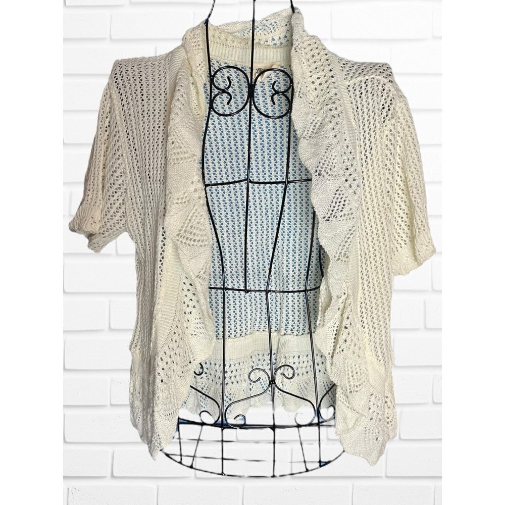 5/$25 Sweet Kizz Women's Sz M Short Sleeve Open Knit Cardigan Cream Lace Doily